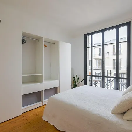 Apartment 2 Pieces Avec Terrasse Ensoleillee A Deux Pas Du Bois-de-boulogne Et Rolland Garros *