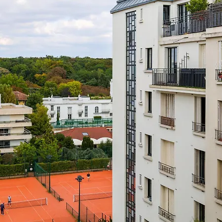 2 Pieces Avec Terrasse Ensoleillee A Deux Pas Du Bois-de-boulogne Et Rolland Garros *