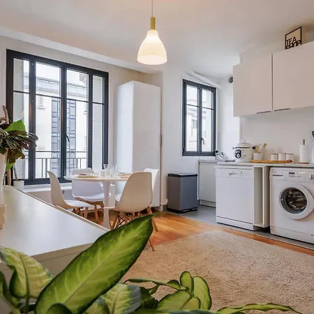 2 Pieces Avec Terrasse Ensoleillee A Deux Pas Du Bois-de-boulogne Et Rolland Garros Boulogne-Billancourt